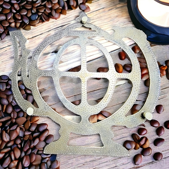 Teapot design trivet,silver electroplated zinc vintage trivet - Picture 2 of 6